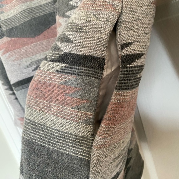 Southwest pink and grey long button up shacket XL - Picture 4 of 7